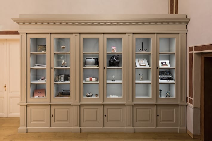 Flechtwerk Schrank Provenienz